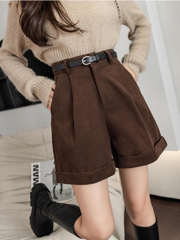 Stylish Work Outfits, Outfit Summer Ideas Dark Academia High Waist Shorts