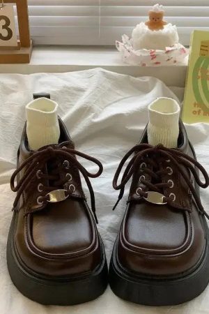 Stylish Work Outfits, Outfit Summer Ideas Dark Academia Lace Up Mary Jane Shoes