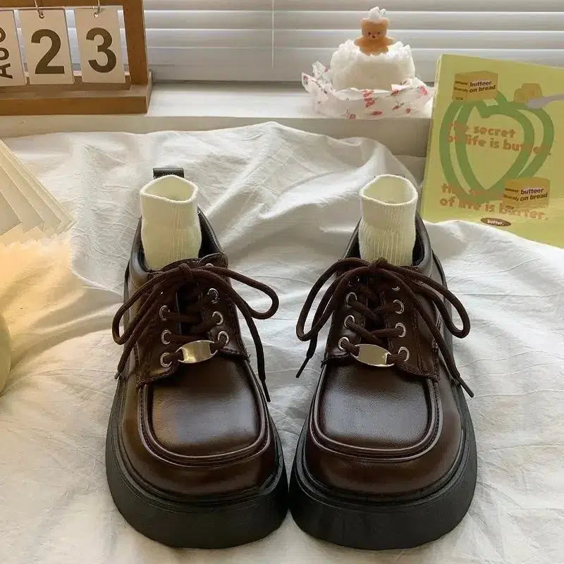 Stylish Work Outfits, Outfit Summer Ideas Dark Academia Lace Up Mary Jane Shoes Stylish Work Outfits, Outfit Summer Ideas Dark Academia Lace Up Mary Jane Shoes