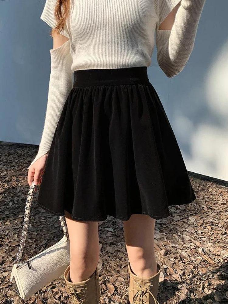 Stylish Work Outfits, Outfit Summer Ideas Dark Academia Velvet Mini Skirt Stylish Work Outfits, Outfit Summer Ideas Dark Academia Velvet Mini Skirt