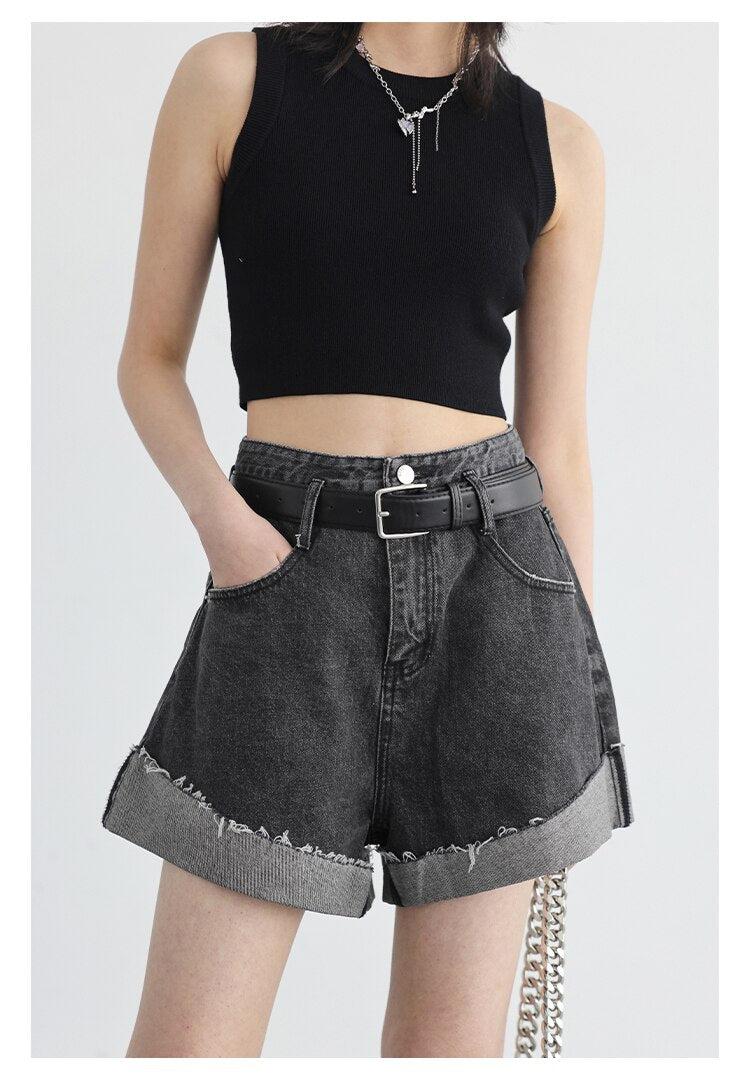 Stylish Work Outfits, Outfit Summer Ideas Distressed and Slit Jean Shorts Stylish Work Outfits, Outfit Summer Ideas Distressed and Slit Jean Shorts