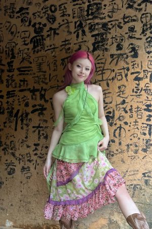 Stylish Work Outfits, Outfit Summer Ideas Fairycore Floral Ruffled Top