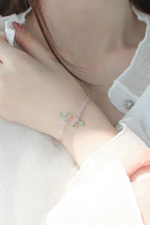 Stylish Work Outfits, Outfit Summer Ideas Fairycore Leaf Wing Bracelet
