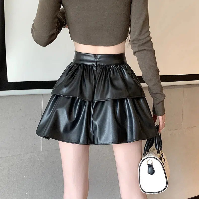 Stylish Work Outfits, Outfit Summer Ideas Faux Leather A-Line Mini Skirt