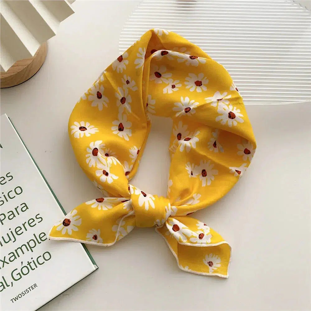 Stylish Work Outfits, Outfit Summer Ideas Floral Bandana Stylish Work Outfits, Outfit Summer Ideas Floral Bandana