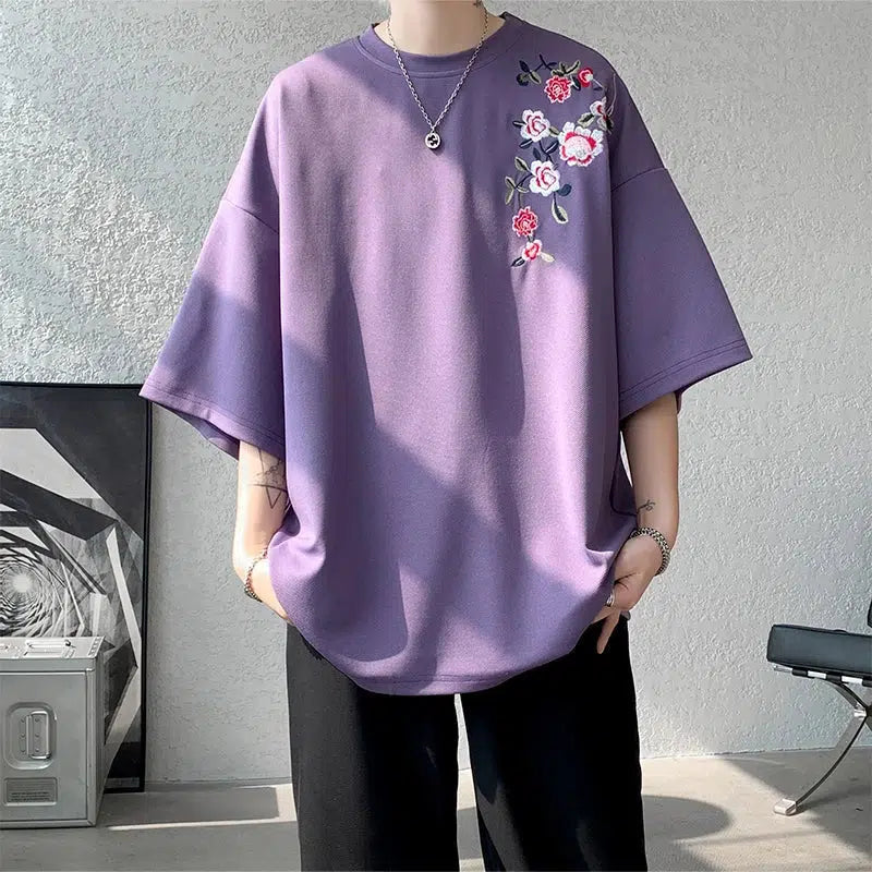 Stylish Work Outfits, Outfit Summer Ideas Floral Embroidered Tee