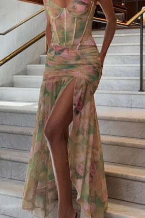 Stylish Work Outfits, Outfit Summer Ideas Floral Ruched Maxi Dress
