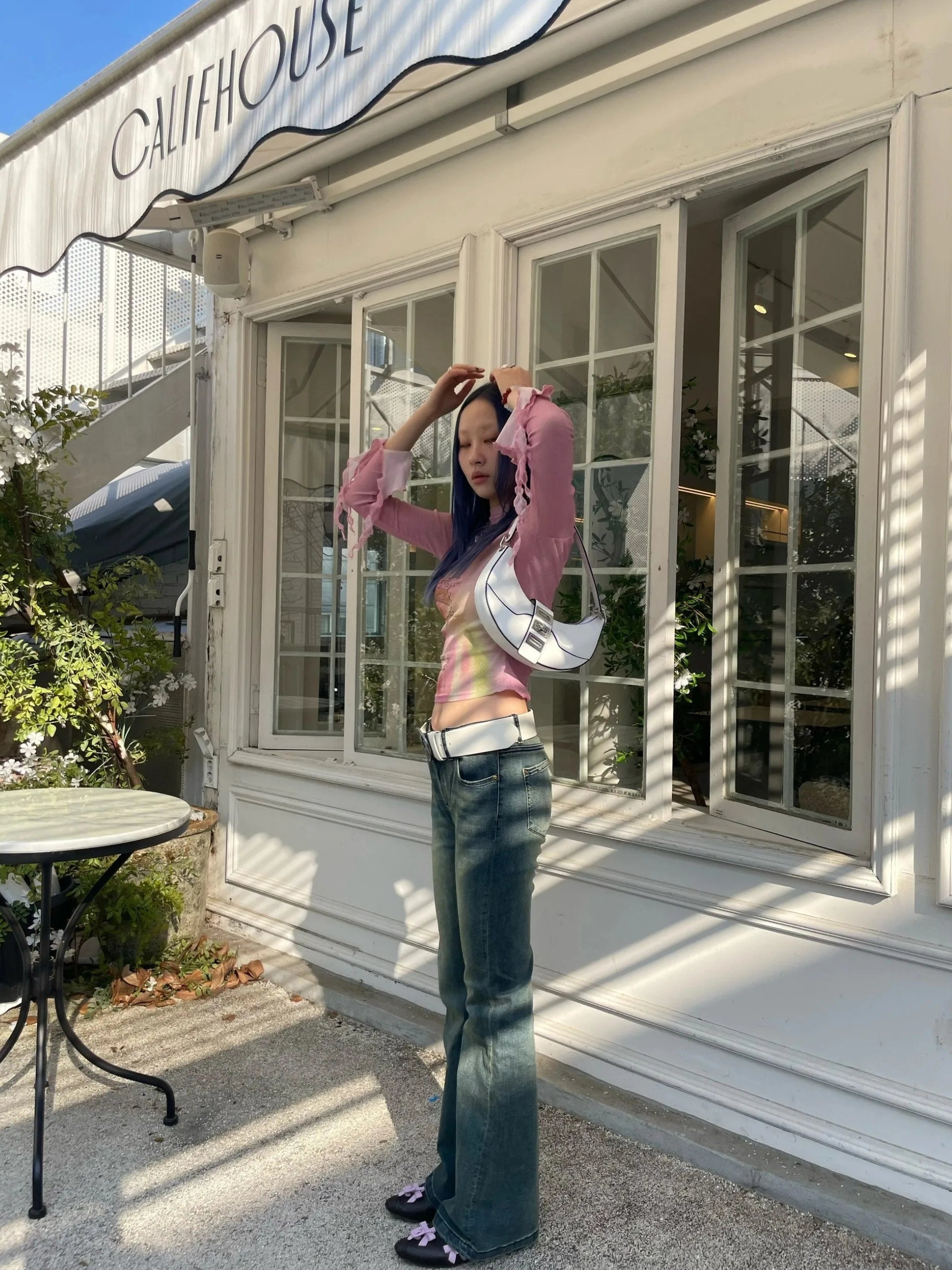 Stylish Work Outfits, Outfit Summer Ideas Floral Ruffled Cuffs Top Stylish Work Outfits, Outfit Summer Ideas Floral Ruffled Cuffs Top