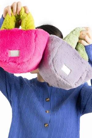 Stylish Work Outfits, Outfit Summer Ideas Fluffy Faux Fur Basket Handbag