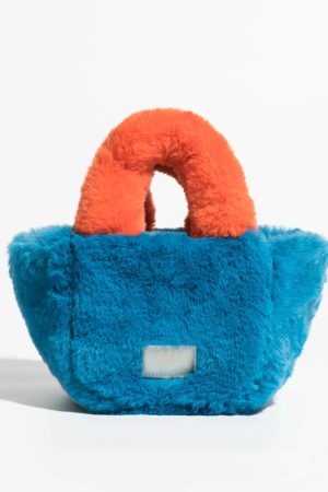 Stylish Work Outfits, Outfit Summer Ideas Fluffy Faux Fur Basket Handbag