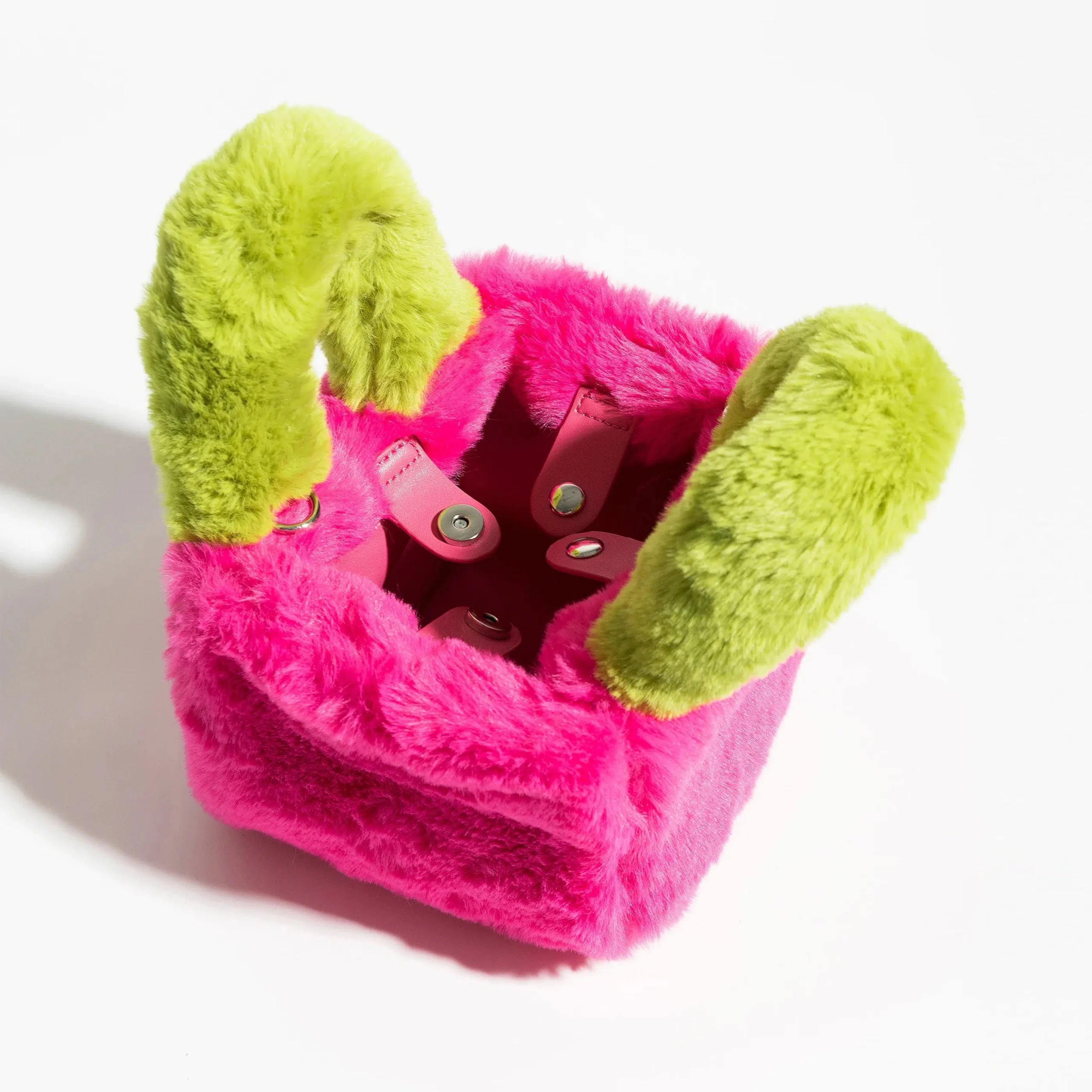 Stylish Work Outfits, Outfit Summer Ideas Fluffy Faux Fur Basket Handbag Stylish Work Outfits, Outfit Summer Ideas Fluffy Faux Fur Basket Handbag