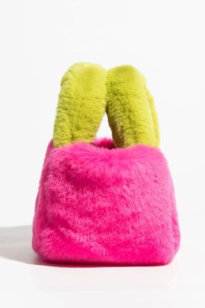 Stylish Work Outfits, Outfit Summer Ideas Fluffy Faux Fur Basket Handbag