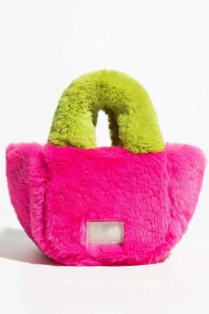 Stylish Work Outfits, Outfit Summer Ideas Fluffy Faux Fur Basket Handbag