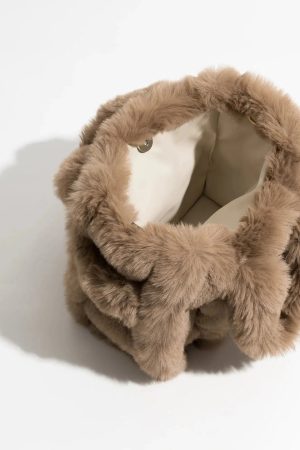 Stylish Work Outfits, Outfit Summer Ideas Fluffy Faux Fur Tote Bag