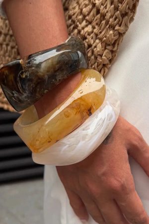 Stylish Work Outfits, Outfit Summer Ideas Geometric Chunky Resin Bracelet