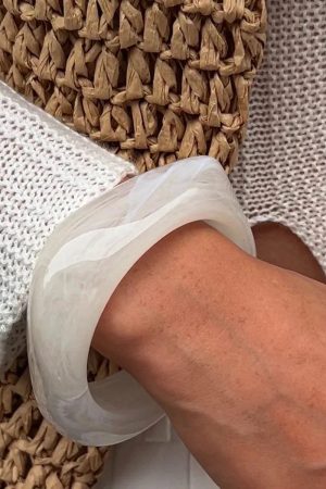 Stylish Work Outfits, Outfit Summer Ideas Geometric Chunky Resin Bracelet