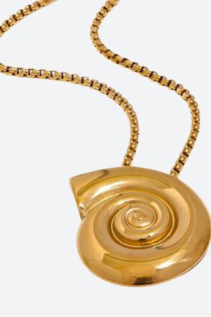 Stylish Work Outfits, Outfit Summer Ideas Gold Sea Shell Necklace & Earrings