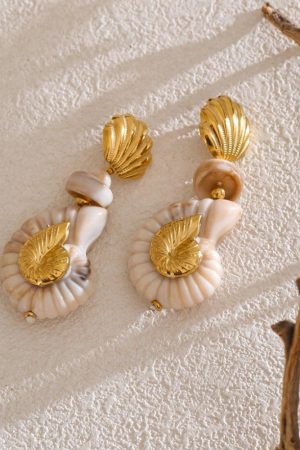 Stylish Work Outfits, Outfit Summer Ideas Golden Seashell Earrings
