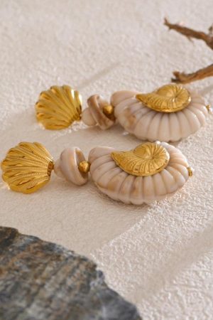 Stylish Work Outfits, Outfit Summer Ideas Golden Seashell Earrings