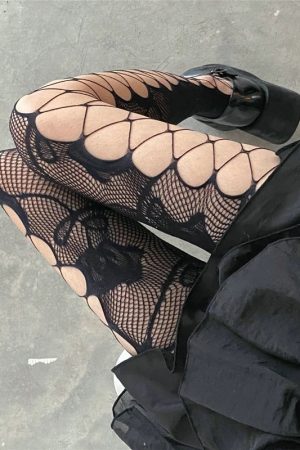 Stylish Work Outfits, Outfit Summer Ideas Goth Rose Fishnet Tights