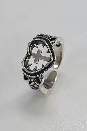 Stylish Work Outfits, Outfit Summer Ideas Goth Spiked Heart Cross Ring
