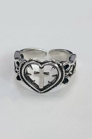Stylish Work Outfits, Outfit Summer Ideas Goth Spiked Heart Cross Ring