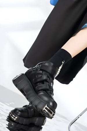 Stylish Work Outfits, Outfit Summer Ideas Grunge Chunky Metal Detailed Platform Boots