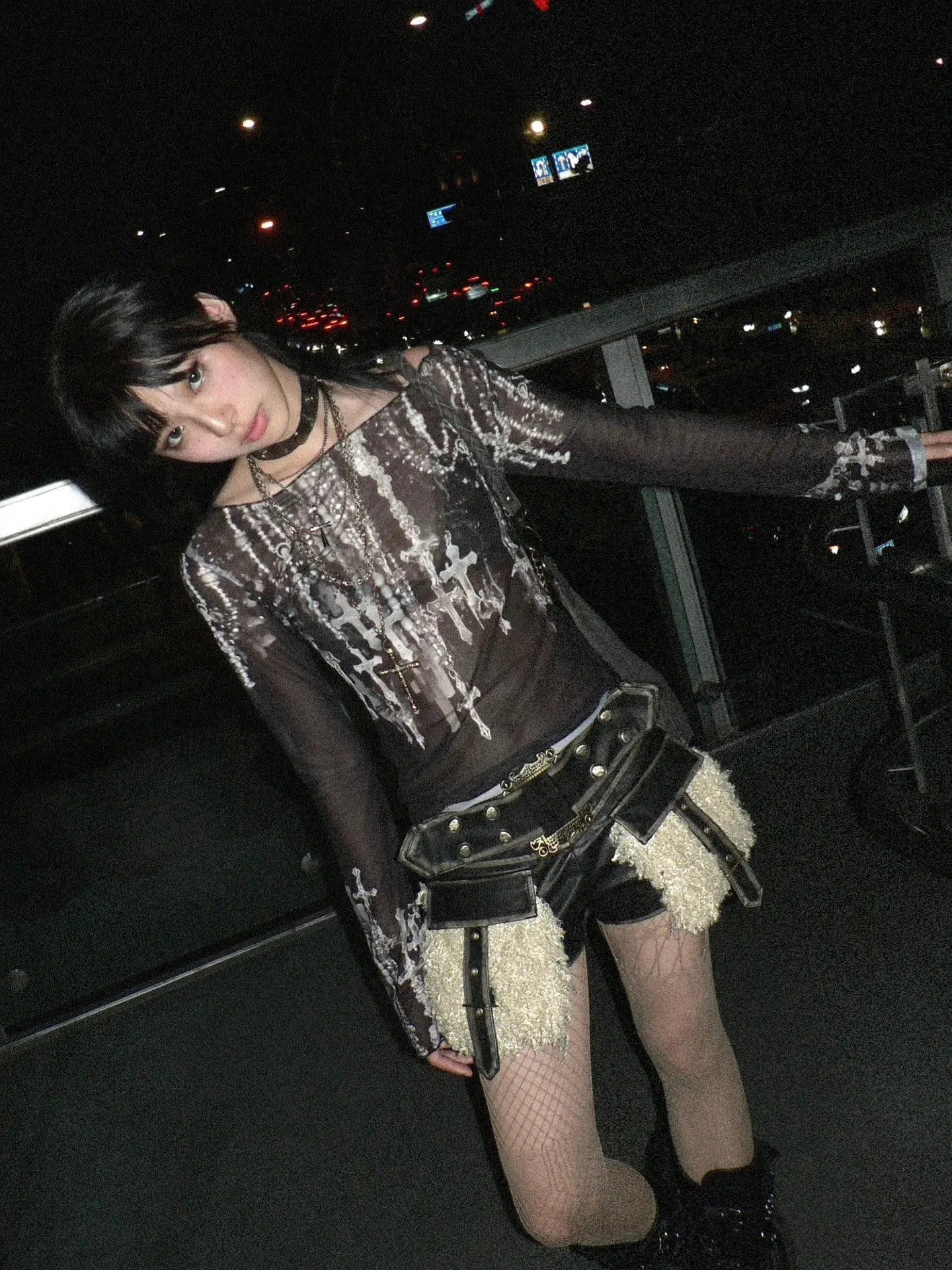 Stylish Work Outfits, Outfit Summer Ideas Grunge Cross Wide Neck Mesh Top