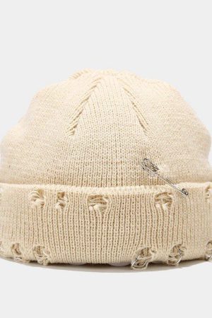 Stylish Work Outfits, Outfit Summer Ideas Grunge Distressed Beanie