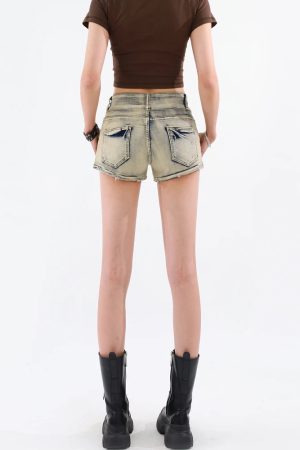 Stylish Work Outfits, Outfit Summer Ideas Grunge Distressed Denim Shorts