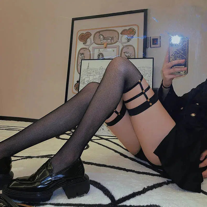 Stylish Work Outfits, Outfit Summer Ideas Grunge Fishnet Thigh High Socks