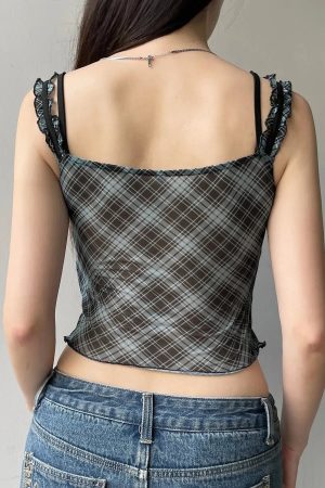 Stylish Work Outfits, Outfit Summer Ideas Grunge Plaid Lace Trim Top