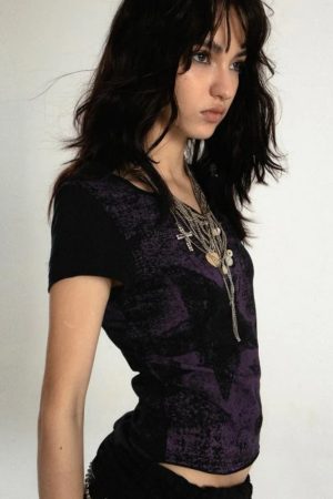 Stylish Work Outfits, Outfit Summer Ideas Grunge Star Printed Top