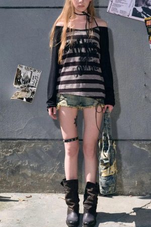 Stylish Work Outfits, Outfit Summer Ideas Grunge Striped Off Shoulder Top