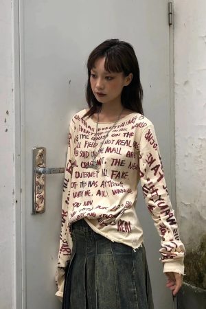 Stylish Work Outfits, Outfit Summer Ideas Grunge Text Print Top
