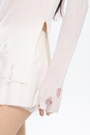 Stylish Work Outfits, Outfit Summer Ideas Grunge Turtleneck Distressed Sweater