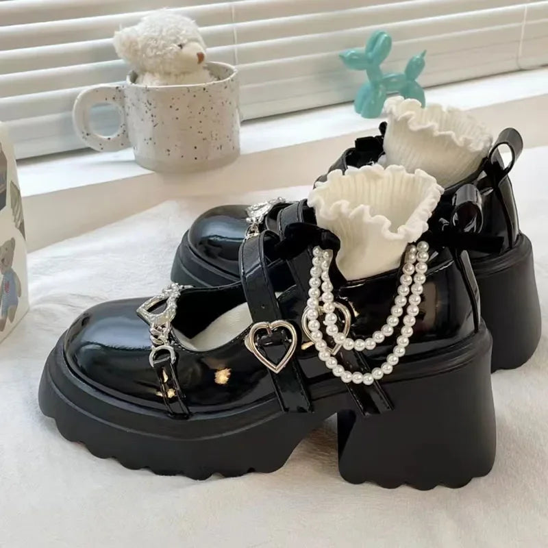 Stylish Work Outfits, Outfit Summer Ideas Heart Accessory Chunky Platform Mary Jane Shoes