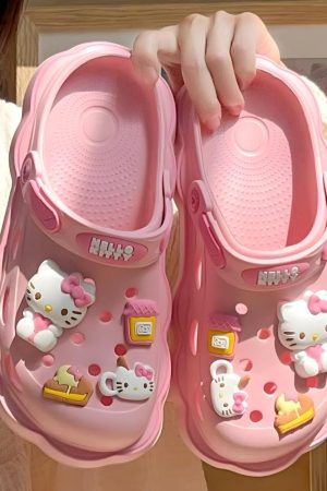 Stylish Work Outfits, Outfit Summer Ideas Hello Kitty Clog Slippers