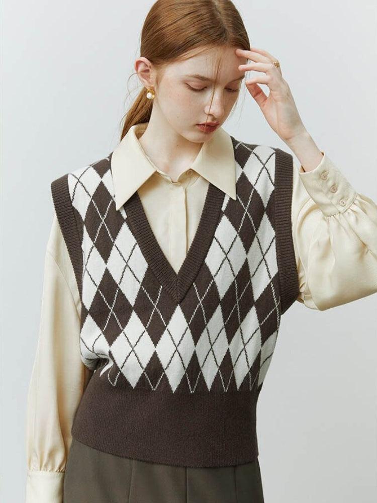 Stylish Work Outfits, Outfit Summer Ideas Light Academia Argyle Sweater Vest