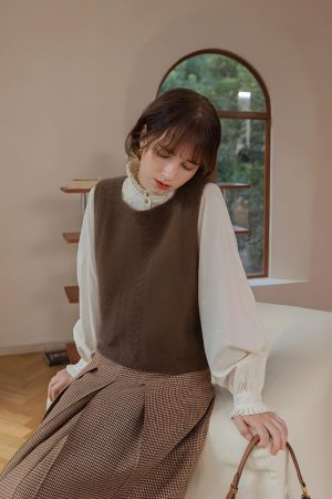 Stylish Work Outfits, Outfit Summer Ideas Light Academia Classic Sweater Vest