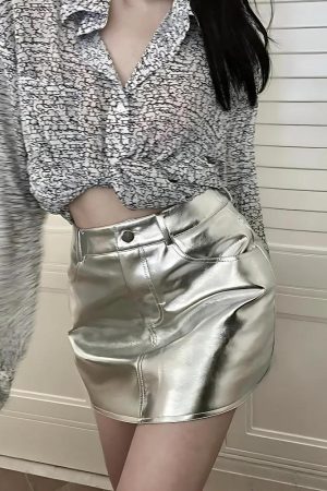 Stylish Work Outfits, Outfit Summer Ideas Metallic Faux Leather Mini Skirt