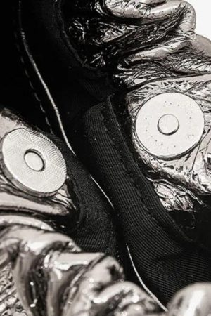 Stylish Work Outfits, Outfit Summer Ideas Metallic Ruched Bag