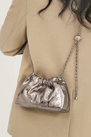 Stylish Work Outfits, Outfit Summer Ideas Metallic Ruched Bag