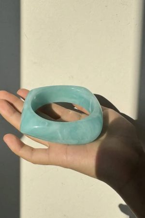 Stylish Work Outfits, Outfit Summer Ideas Ocean Chunky Resin Bracelet