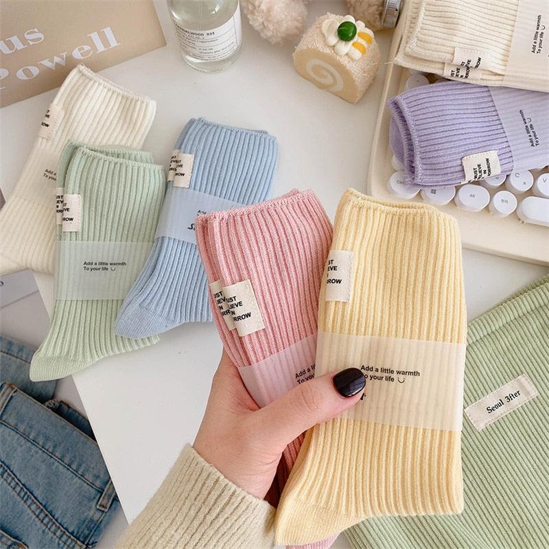 Stylish Work Outfits, Outfit Summer Ideas Pastel Colors Mid Cut Socks