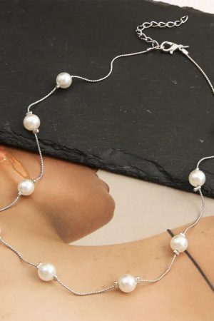 Stylish Work Outfits, Outfit Summer Ideas Pearl Chain Necklace