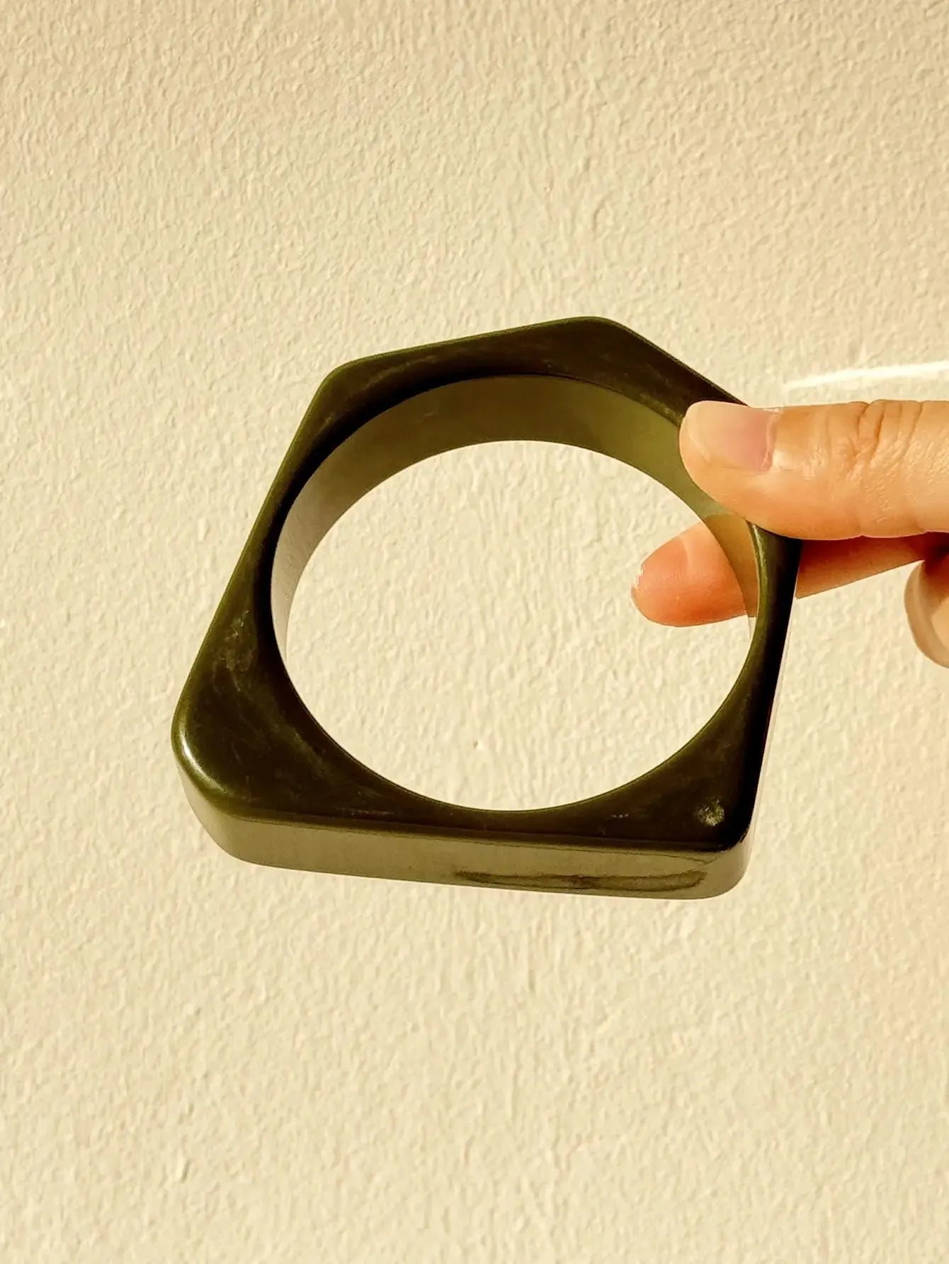 Stylish Work Outfits, Outfit Summer Ideas Pearl Chunky Resin Bracelet Stylish Work Outfits, Outfit Summer Ideas Pearl Chunky Resin Bracelet