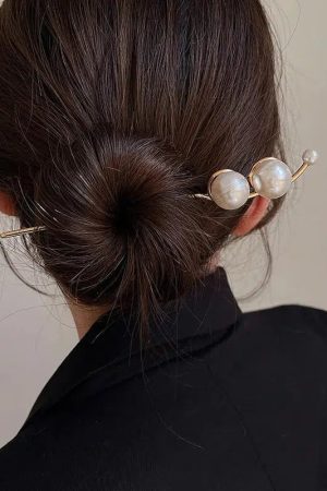Stylish Work Outfits, Outfit Summer Ideas Pearl Hair Pins