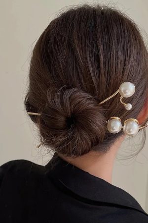 Stylish Work Outfits, Outfit Summer Ideas Pearl Hair Pins