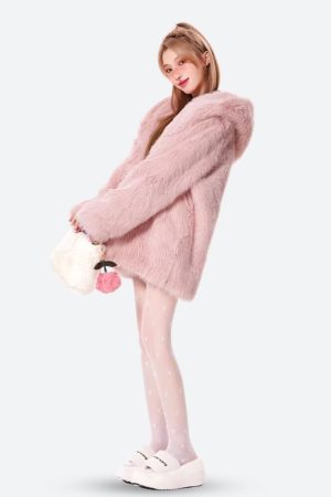 Stylish Work Outfits, Outfit Summer Ideas Pink Faux Fur Jacket
